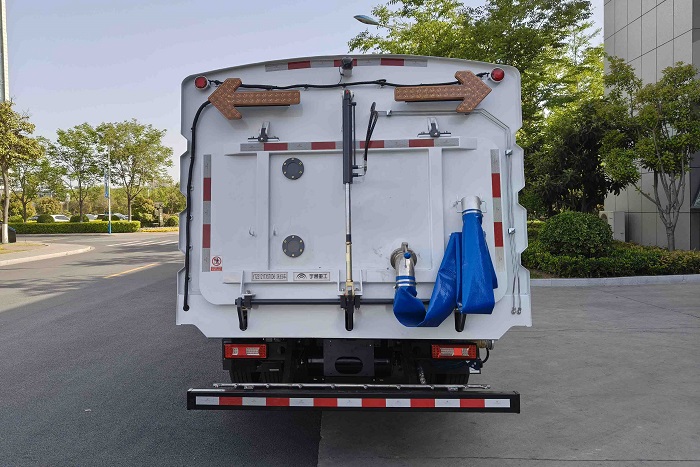 宇通牌YTZ5121TXST0D6洗掃車公告圖片