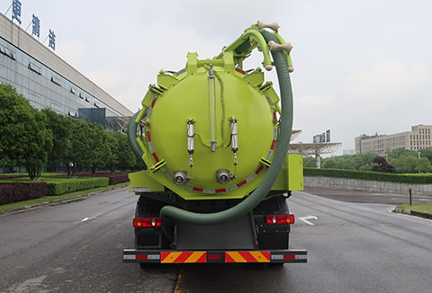 中聯(lián)牌ZBH5181GXWDHE6吸污車公告圖片