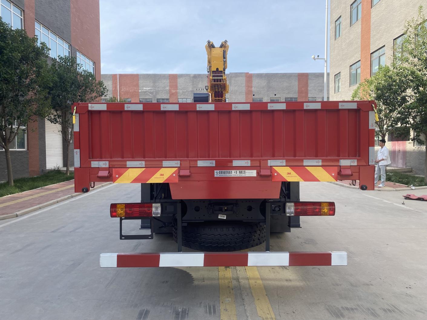 隨特牌ZZX5253JSQCA6隨車起重運輸車公告圖片