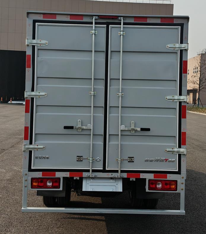 長(zhǎng)安牌SC5038XXYDAAA6廂式貨車公告圖片