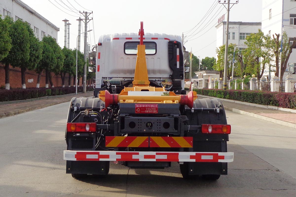 中潔牌XZL5183ZXX6車廂可卸式垃圾車公告圖片