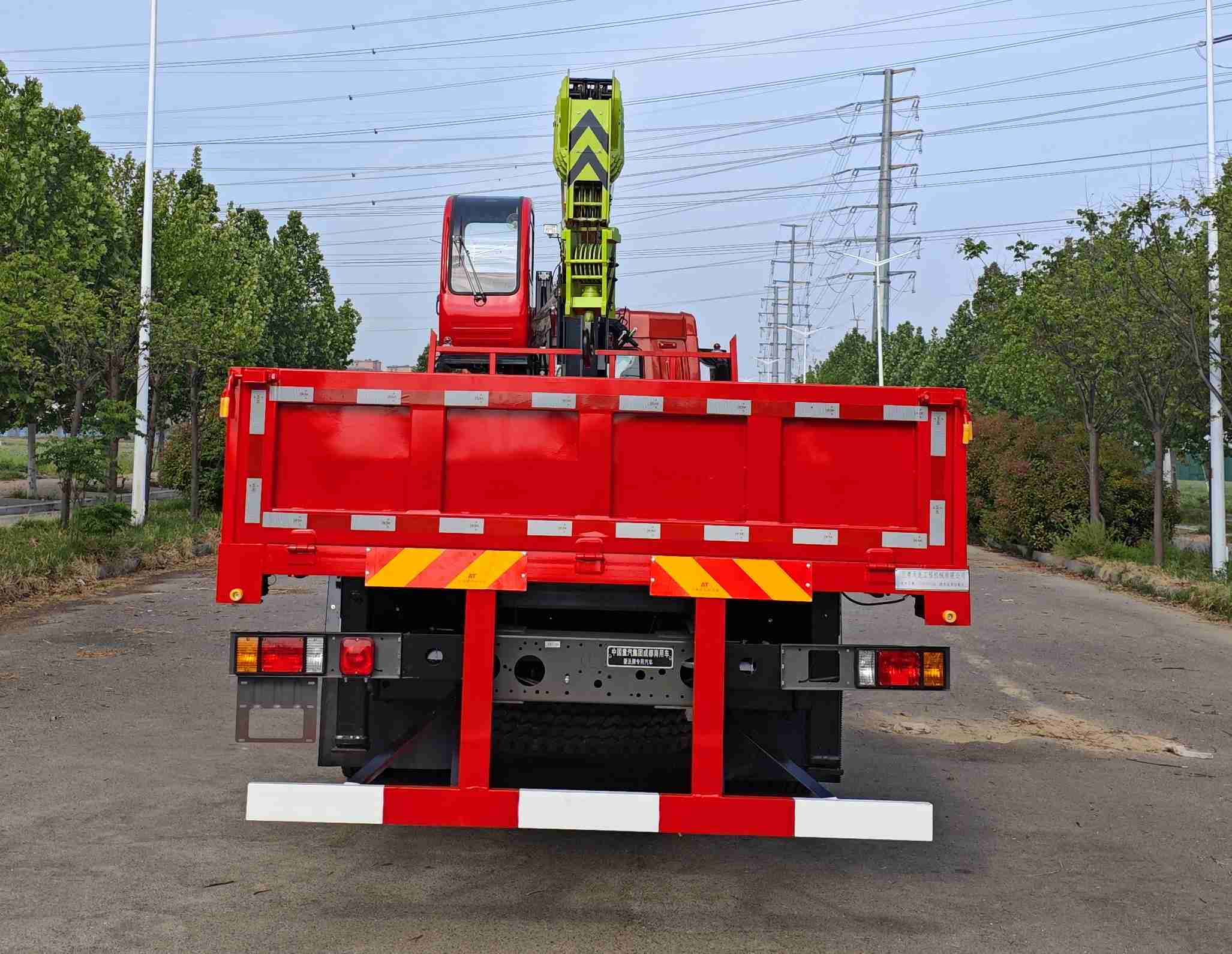 龍豐羽牌TLG5250JSQ隨車起重運輸車公告圖片