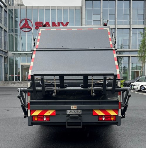 三一牌SYS5185ZYSDF6壓縮式垃圾車公告圖片