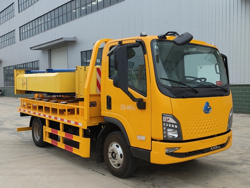 神百重工牌ABC5040TFZLZ6BEV純電動防撞緩沖車