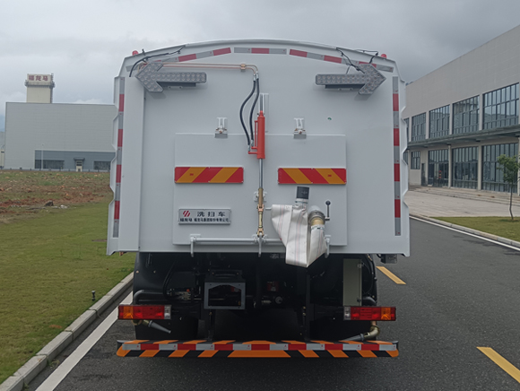 福龍馬牌FLM5181TXSSZ6S洗掃車公告圖片