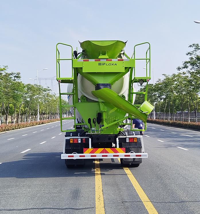 雷薩牌FLX5184GJB-6A混凝土攪拌運(yùn)輸車公告圖片