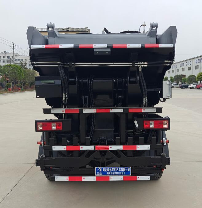 冠遠(yuǎn)牌SCY5040ZZZCEV純電動(dòng)自裝卸式垃圾車公告圖片