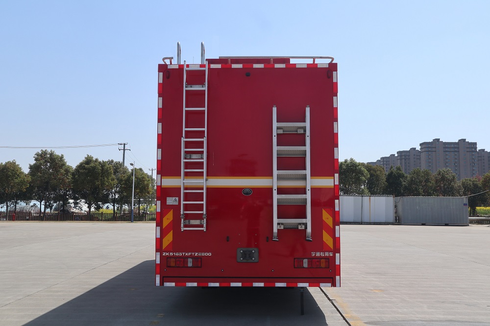 宇通牌ZK5165TXFTZ2800通信指揮消防車公告圖片