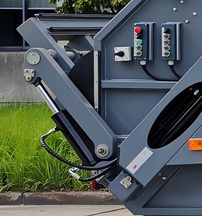 賽沃牌SAV5121ZYSSHBEV純電動(dòng)壓縮式垃圾車公告圖片