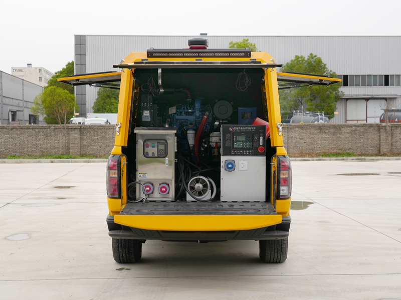 楚勝牌CSC5038XXHJ6救險車公告圖片