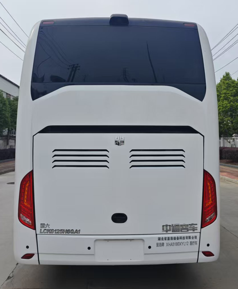 顯浩牌XHA5180XYL12醫(yī)療車公告圖片