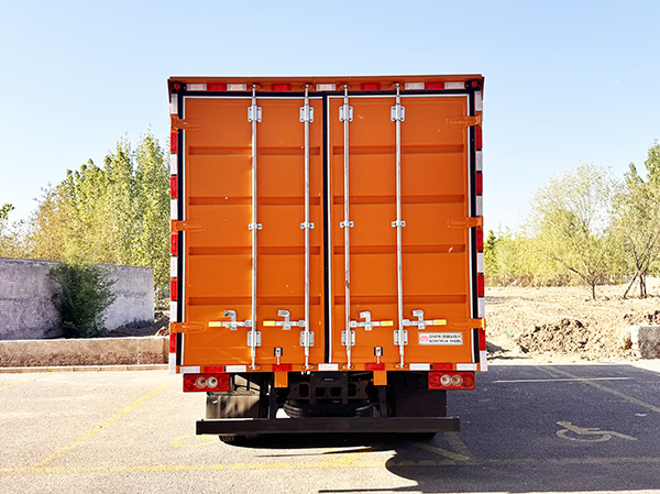 中燕牌BSZ5043TWCC6B污水處理車公告圖片