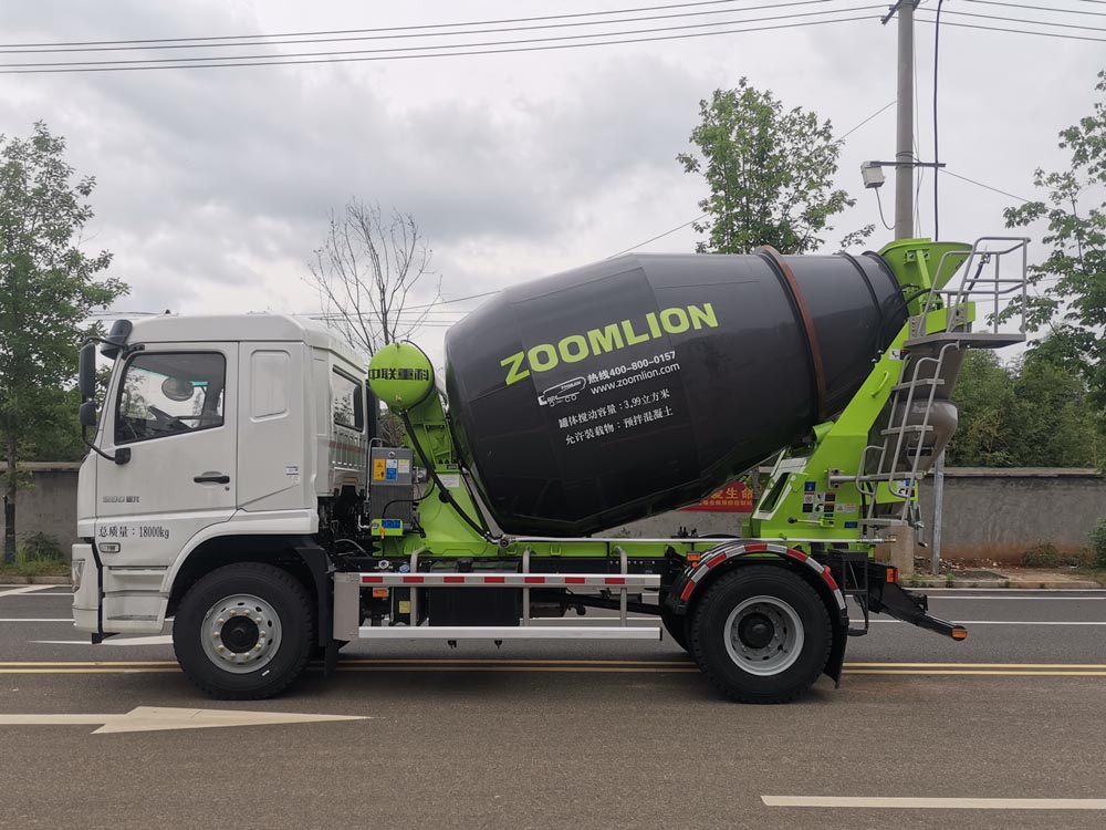 中聯(lián)牌ZLJ5186GJBLF混凝土攪拌運輸車公告圖片