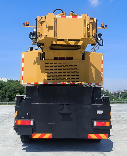 三一牌SYM5551JQZ240C8汽車起重機(jī)公告圖片