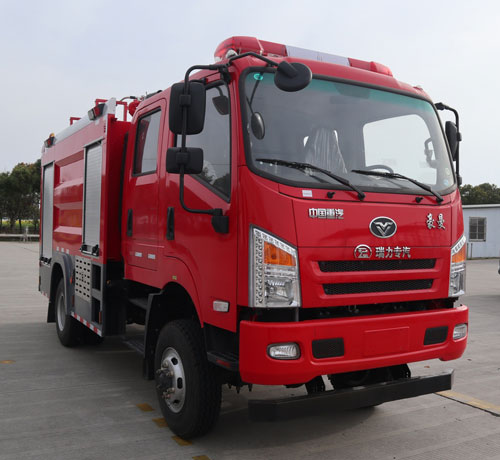 瑞力星牌RLQ5110GXFPM45/Z6泡沫消防車