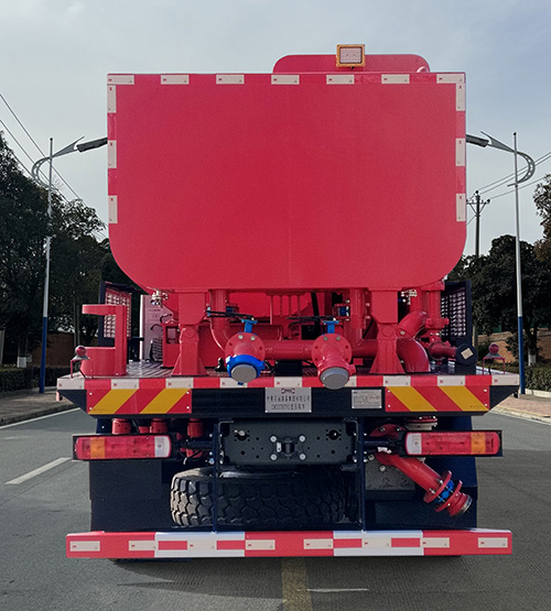 申曼領(lǐng)旭牌ZM5370TYL壓裂車公告圖片