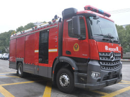 振翔股份牌ZXT5180GXFAP45/A6D压缩空气泡沫消防车