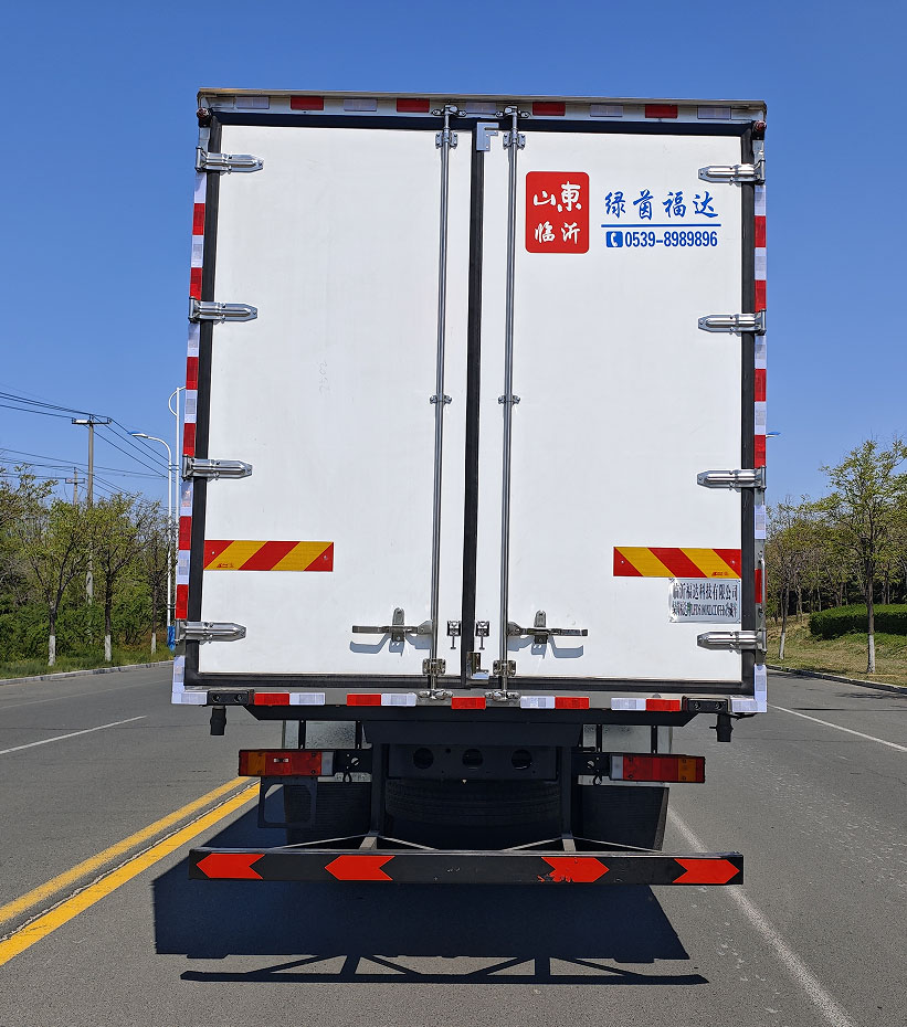 綠茵福達(dá)牌LFD5180XLCDFH6冷藏車公告圖片