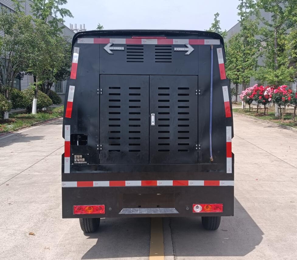 愛瑞特牌ART5032TYHQ26BEV純電動(dòng)路面養(yǎng)護(hù)車公告圖片