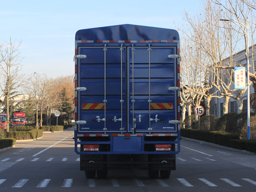 福田牌BJ5244CCYNPFB-01倉(cāng)柵式運(yùn)輸車公告圖片