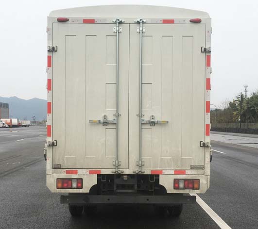 江鈴牌JX5041CCYTGA26倉柵式運(yùn)輸車公告圖片