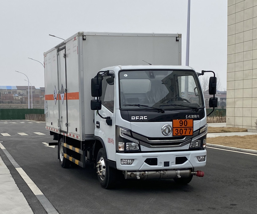 東風(fēng)牌EQ5045XZW3CDFACWXP雜項危險物品廂式運輸車公告圖片
