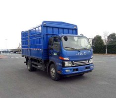 仓栅式运输车