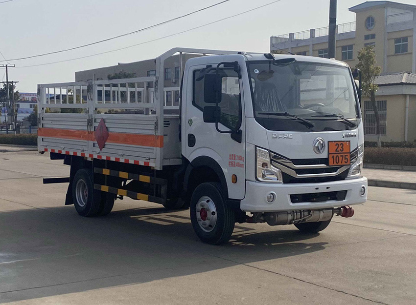 東風牌EQ5075TQP3CDFACWXP氣瓶運輸車