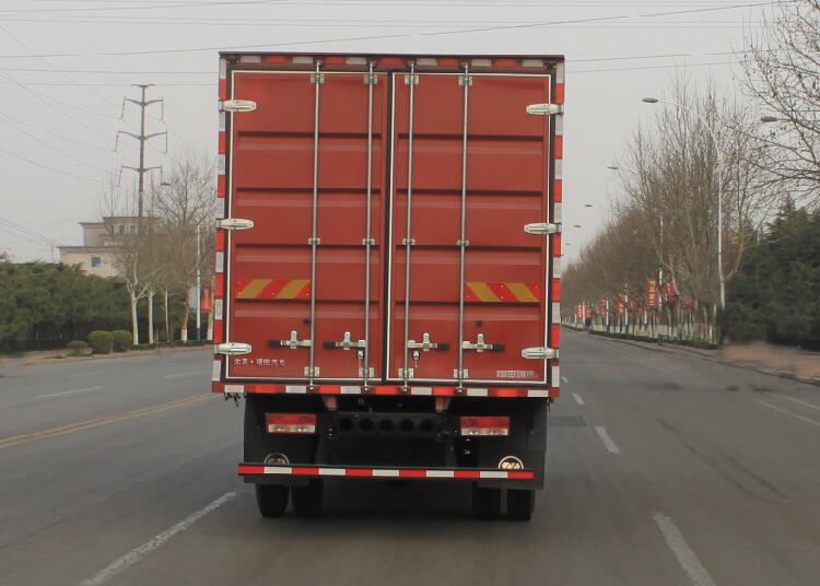 福田牌BJ5164XXYKPFA-01廂式運(yùn)輸車公告圖片