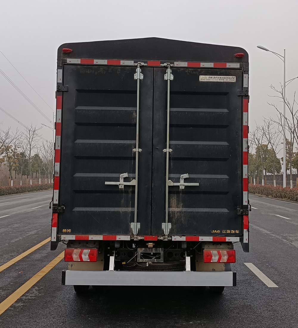 江淮牌HFC5048CCYB71K2C7S倉(cāng)柵式運(yùn)輸車公告圖片