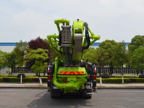 中聯牌ZLJ5440THBQF混凝土泵車公告圖片