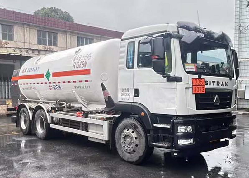 SDY5263GDYY型低溫液體運輸車圖片