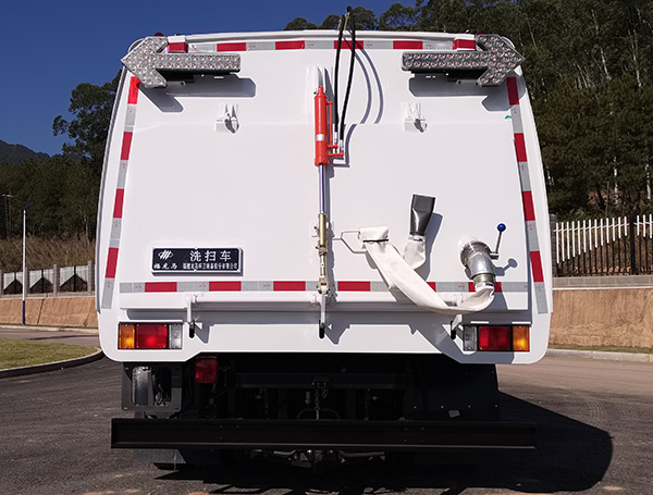 福龍馬牌FLM5110TXSQL6S洗掃車公告圖片