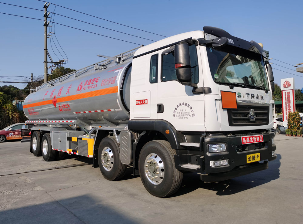 永強(qiáng)牌YQ5324GYYCTZ鋁合金運(yùn)油車(chē)公告圖片