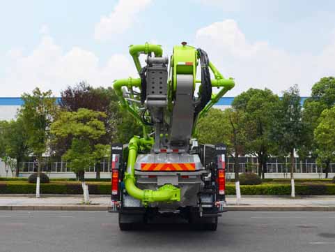 中聯(lián)牌ZLJ5440THBNF混凝土泵車公告圖片