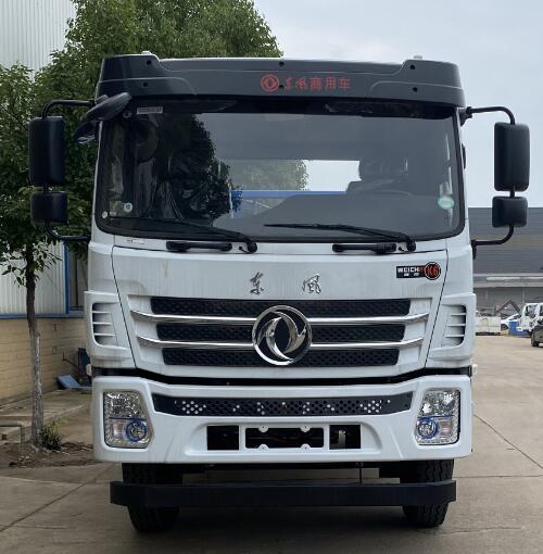 東風專底D913 SZD5180ZBSE6S擺臂式垃圾車公告圖片