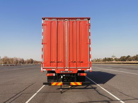 解放牌CA5180XXYP62M2L5E6廂式運輸車公告圖片