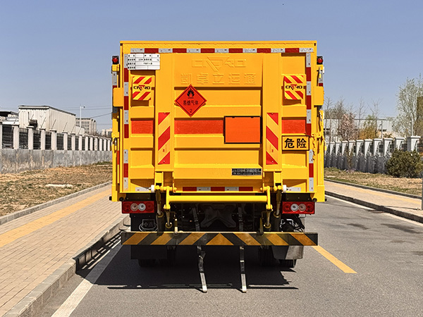 中燕牌BSZ5123TQPC6B氣瓶運輸車公告圖片