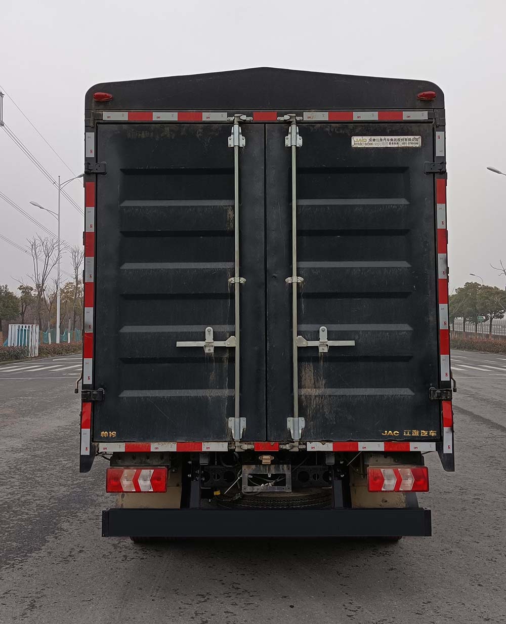 江淮牌HFC5041CCYP73K1B4S倉柵式運(yùn)輸車公告圖片