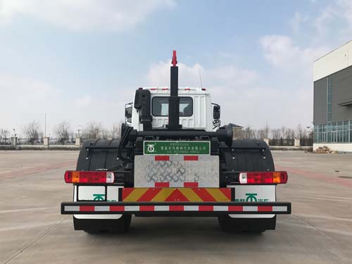 青特牌QDT5180ZXXC6車廂可卸式垃圾車公告圖片