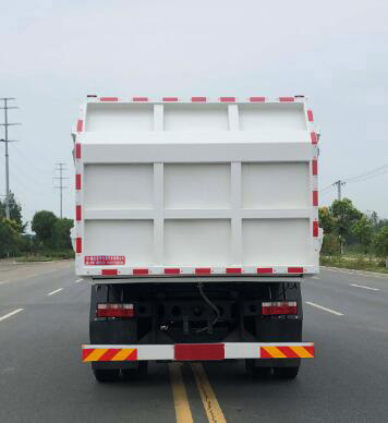 壓縮式對(duì)接垃圾車圖片