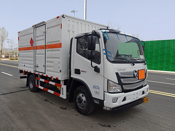 中燕牌BSZ5083XRQC6B易燃?xì)怏w廂式運(yùn)輸車公告圖片