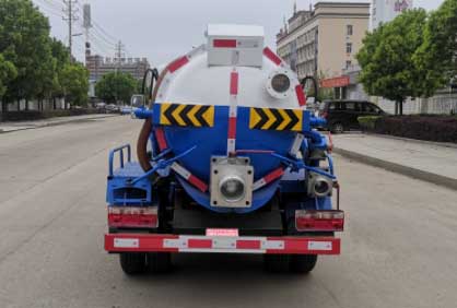 旺龍威牌WLW5045GXWE吸污車公告圖片