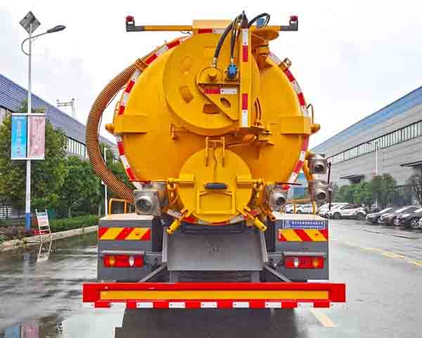 東風(fēng)天錦VR CL5181GQW6HQ清洗吸污車公告圖片