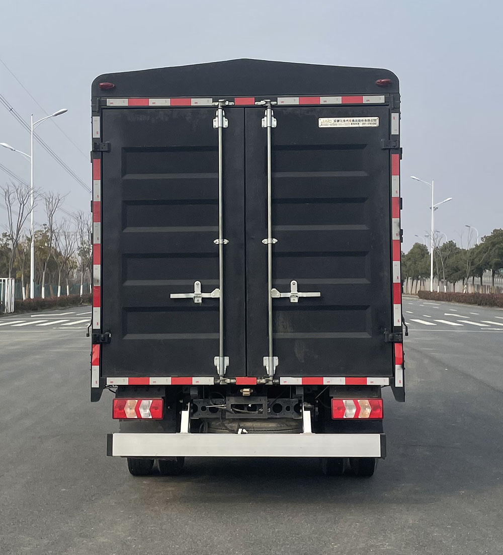 江淮牌HFC5043CCYP21K2C7S倉(cāng)柵式運(yùn)輸車(chē)公告圖片