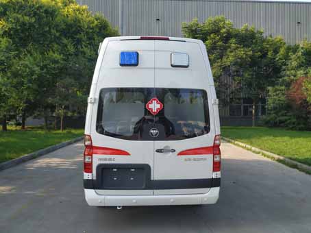 福田牌BJ5048XJH-V7救護(hù)車(chē)公告圖片