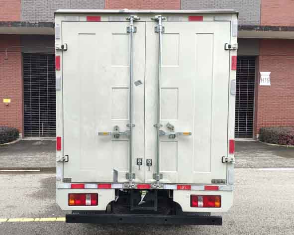 江鈴牌JX5041XXYTCH26廂式運(yùn)輸車(chē)公告圖片