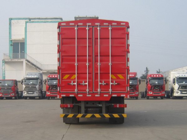 豪沃牌ZZ5167CCYK511JF1倉柵式運輸車公告圖片