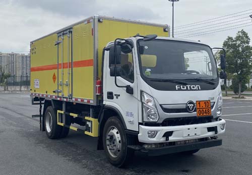 路捷順牌ULC5122XQYB6爆破器材運(yùn)輸車公告圖片