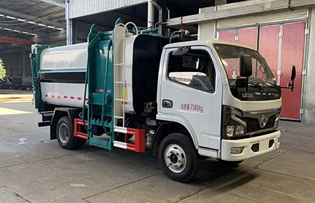 程力威牌CLW5071ZZZ6SL自裝卸式垃圾車